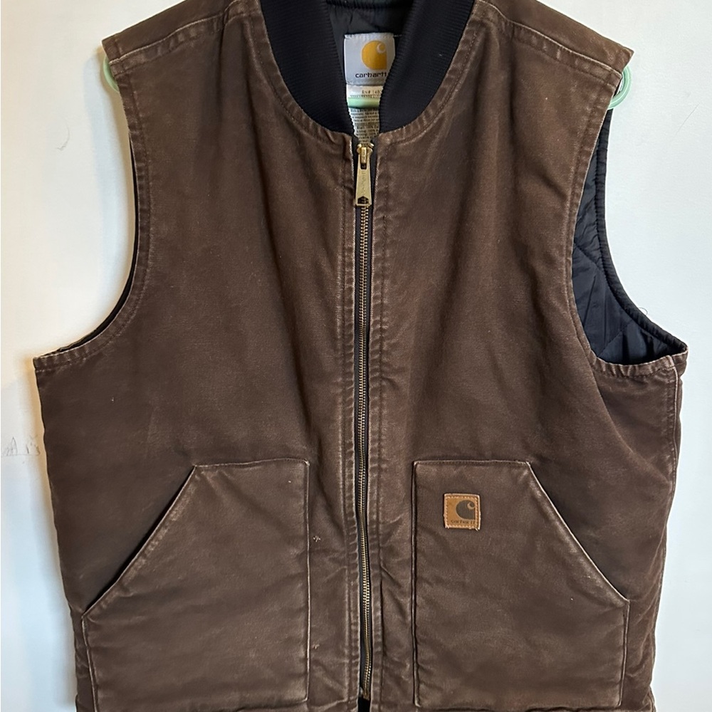 Carhartt quilted vest. Men’s Size large.